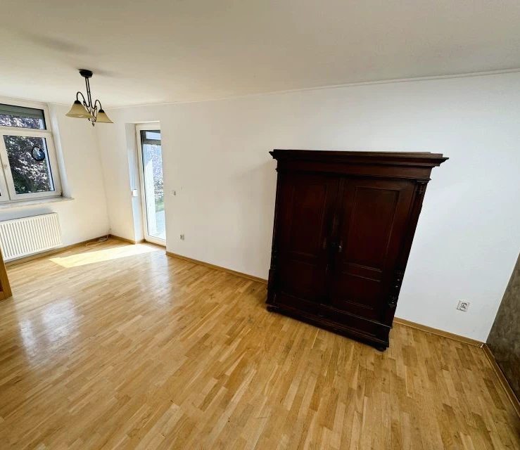 Продаж будинку 10 кімнат, 697.23 m², 3 поверхи. 28, Pasternik , Krakow. 