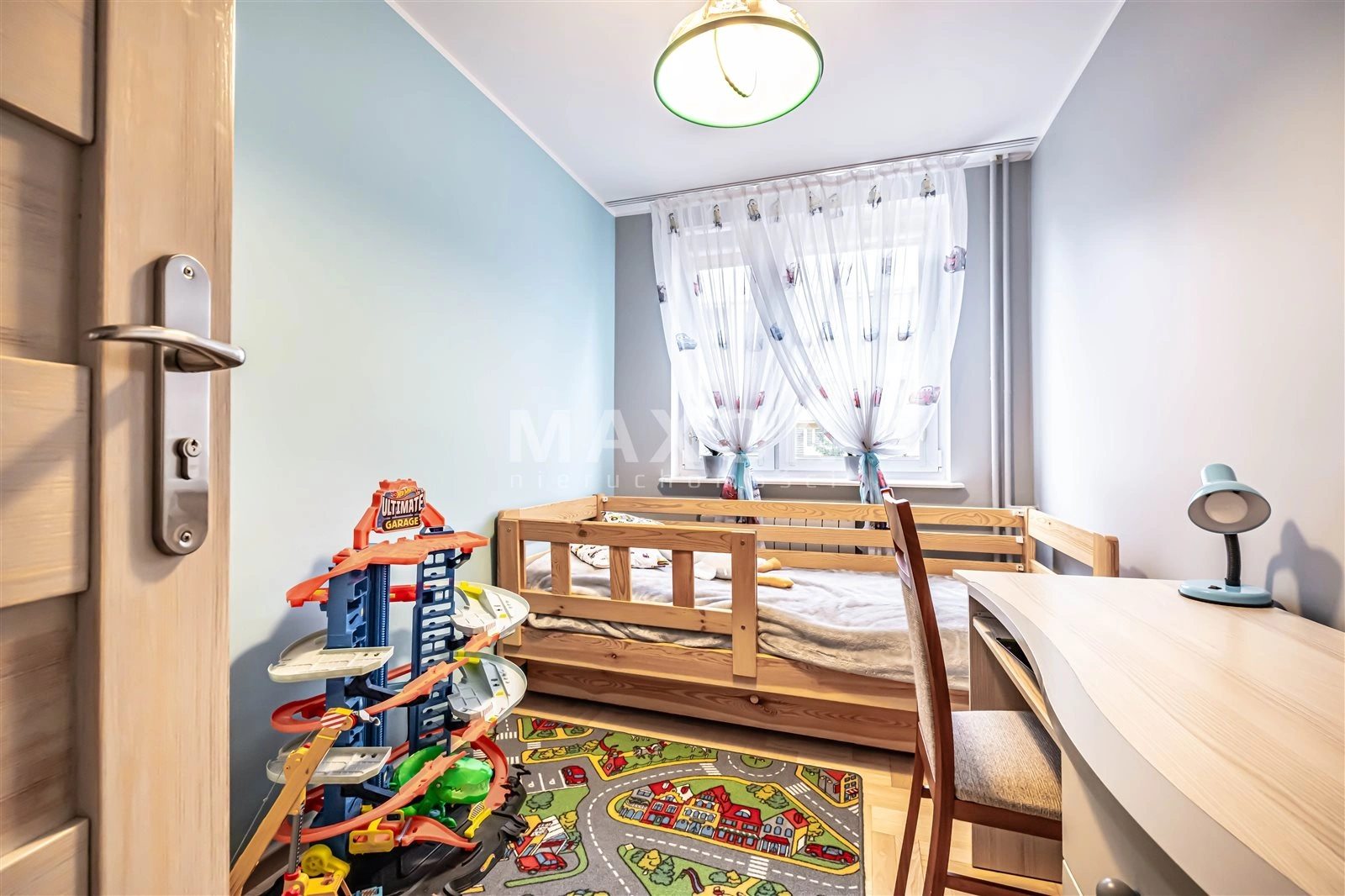 Сучасна 3-кімнатна Квартира - Ідеальне Розташування в Варшаві